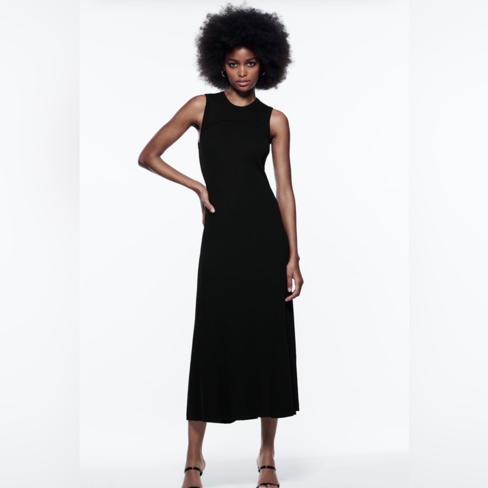 Zara Black Knitted Midi Sleeveless Dress. Size L